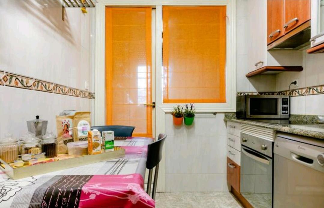 דירות בילבאו Nuestro Refugio - Casco Viejo Con Wifi Y Parking Gratuito- מראה חיצוני תמונה